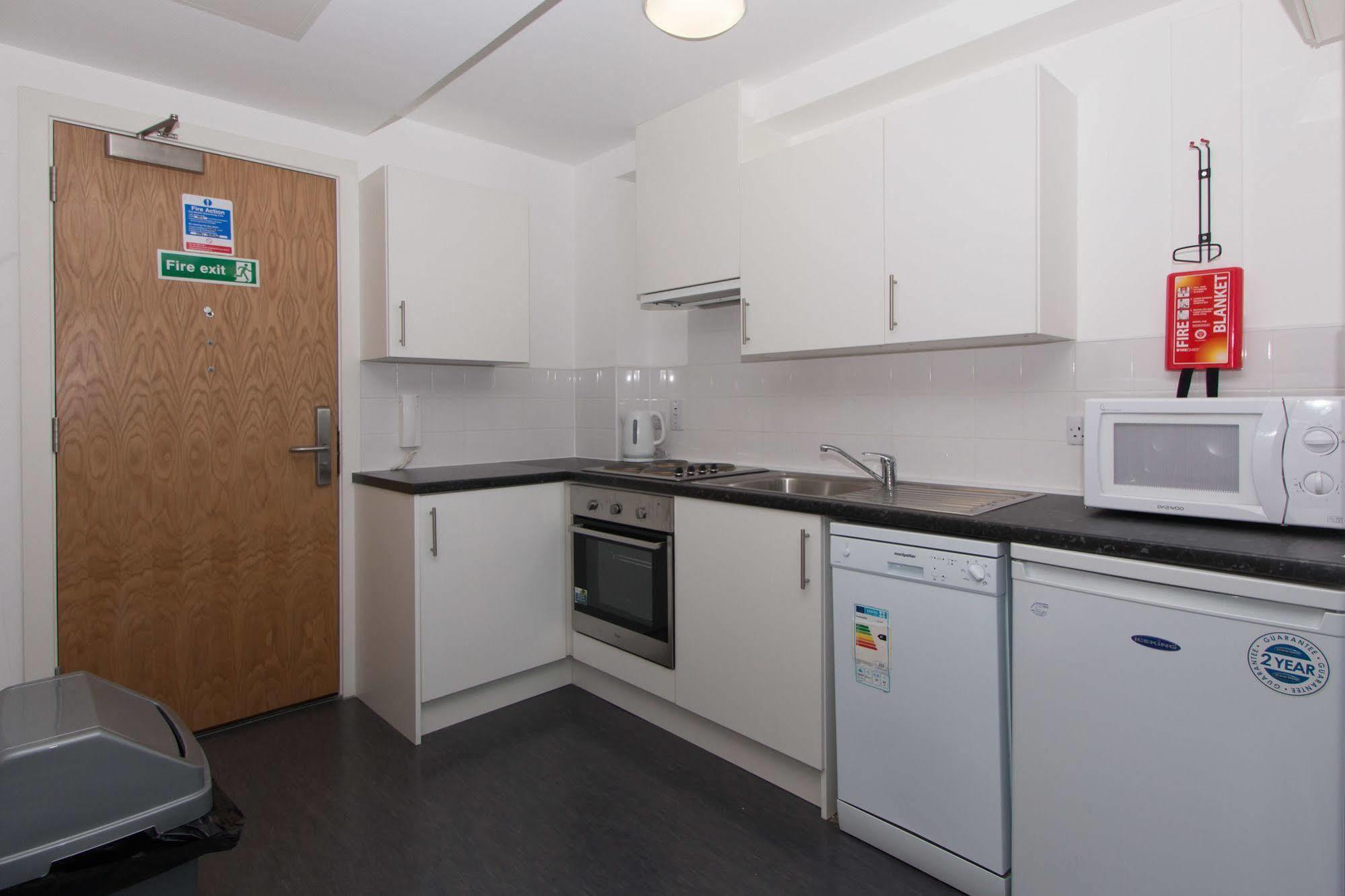 Destiny Student - Shrubhill Apartment Edinburgh Exterior photo